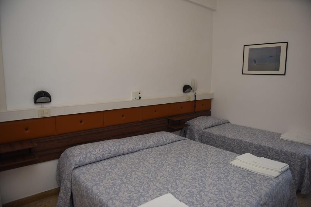 Rivazzurra Hotel Pesaro Chambre photo